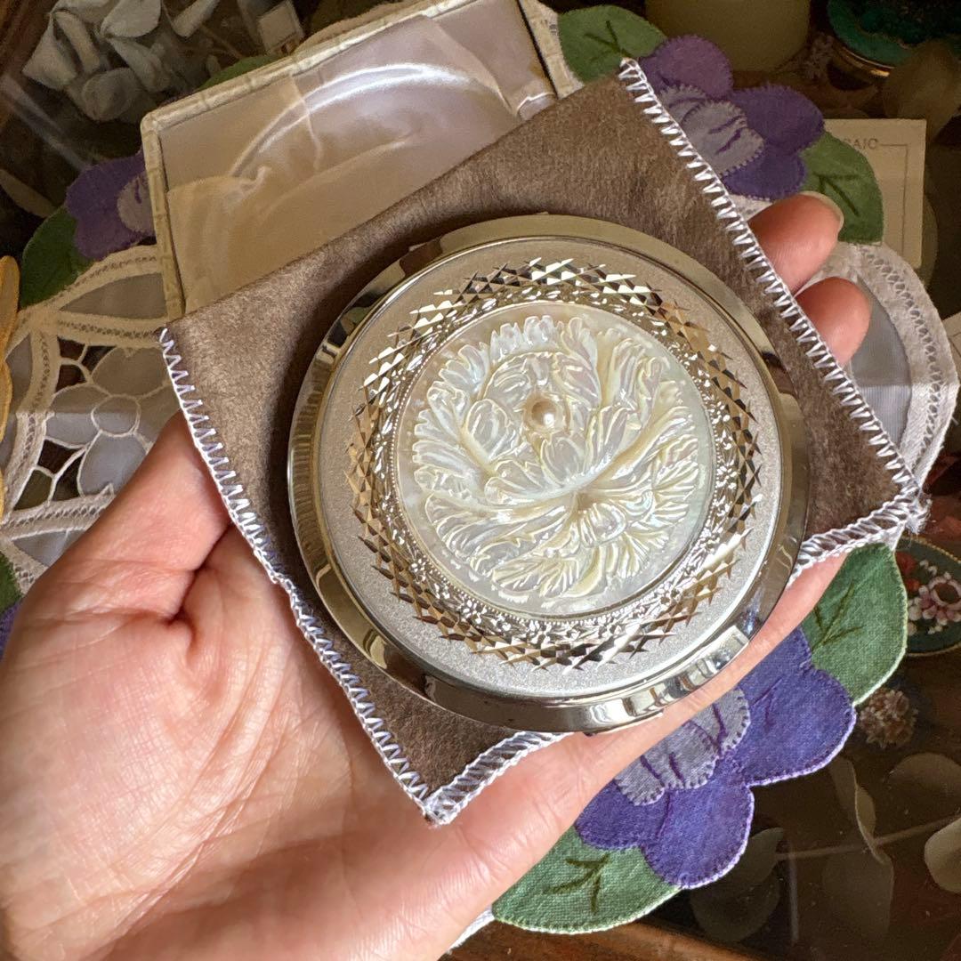 [デッドストック]昭和レトロ✴︎ヴィンテージ　シェル　コンパクト　化粧コンパクト