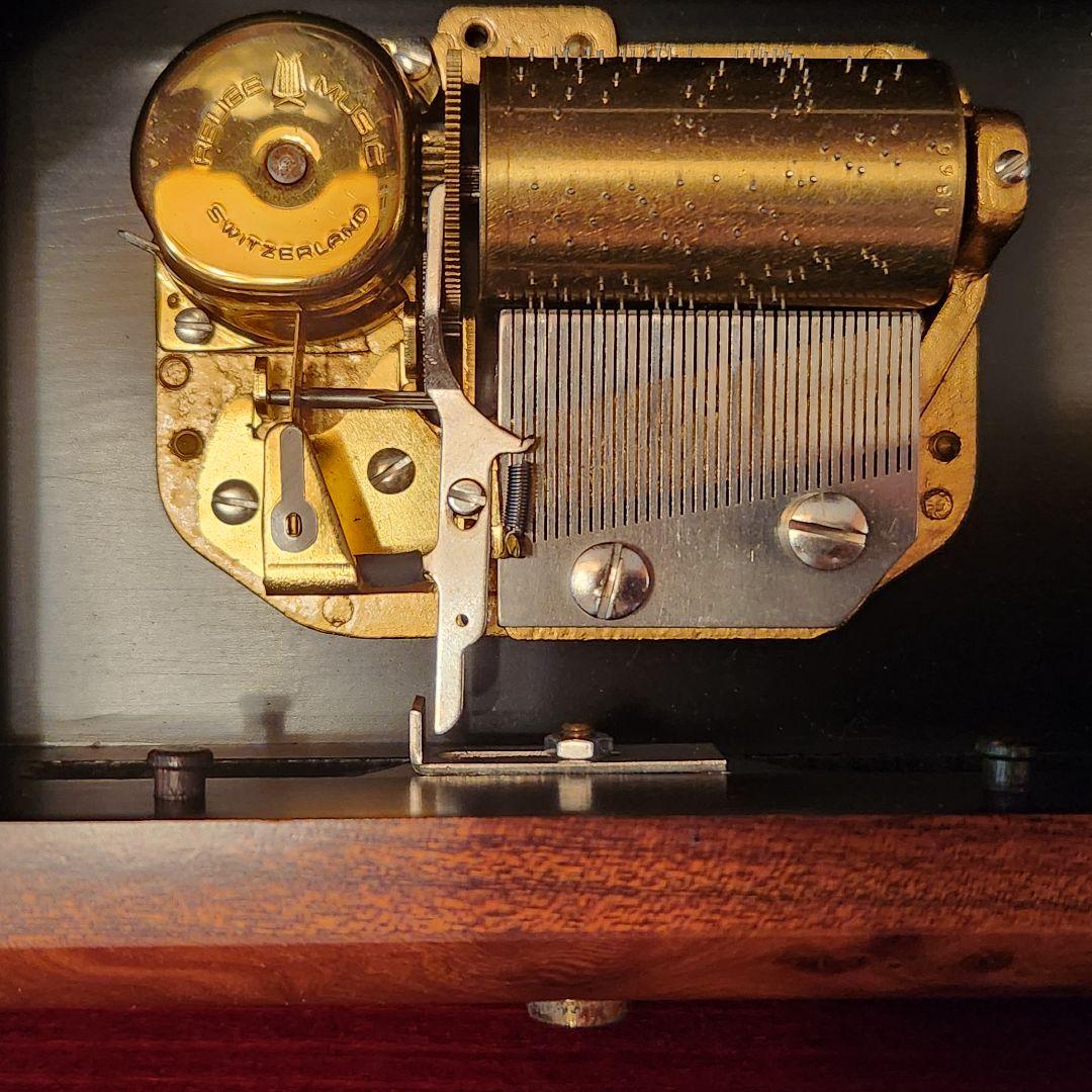 リュージュ　スイス製　エリーゼのために　オルゴール　36弁？