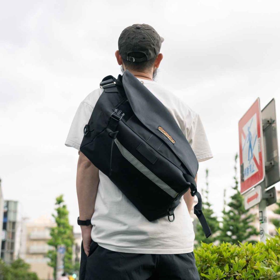 bagaboo ブラック メッセンジャーバッグ　Ｌ