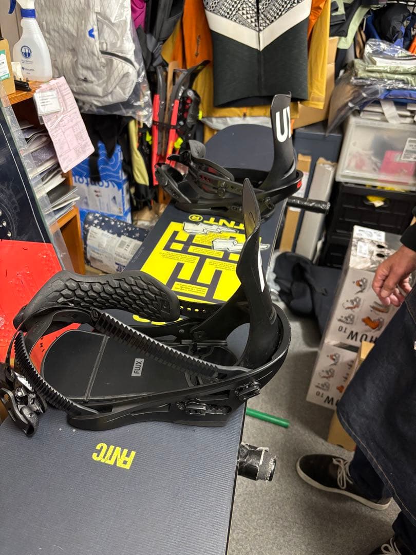 FLUX DS ビンディング ブラック M