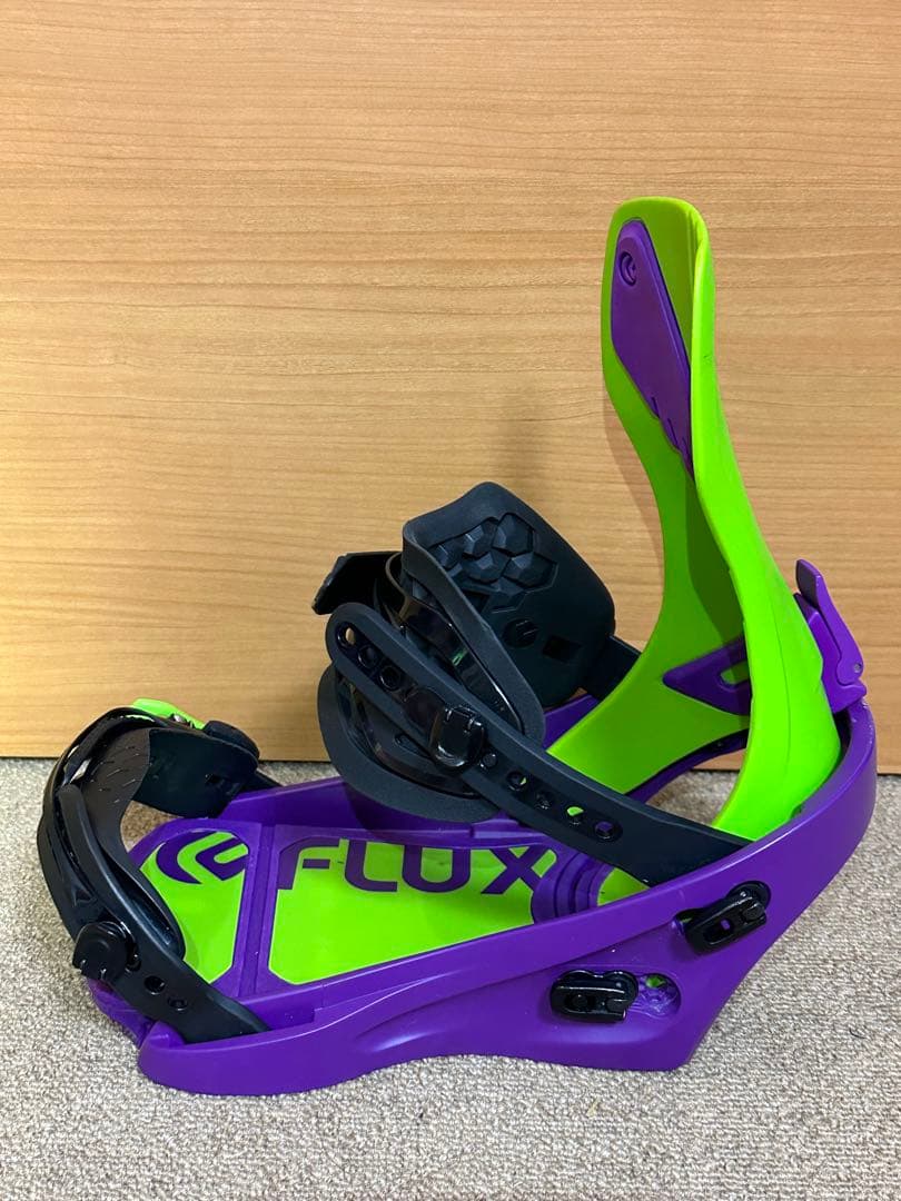 FLUX XF Sサイズ　22-23モデル15回ほど使用