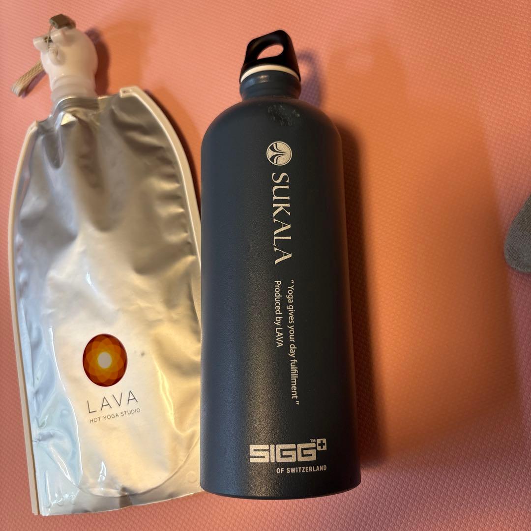 LAVA SUKALA ヨガマットケース グレー