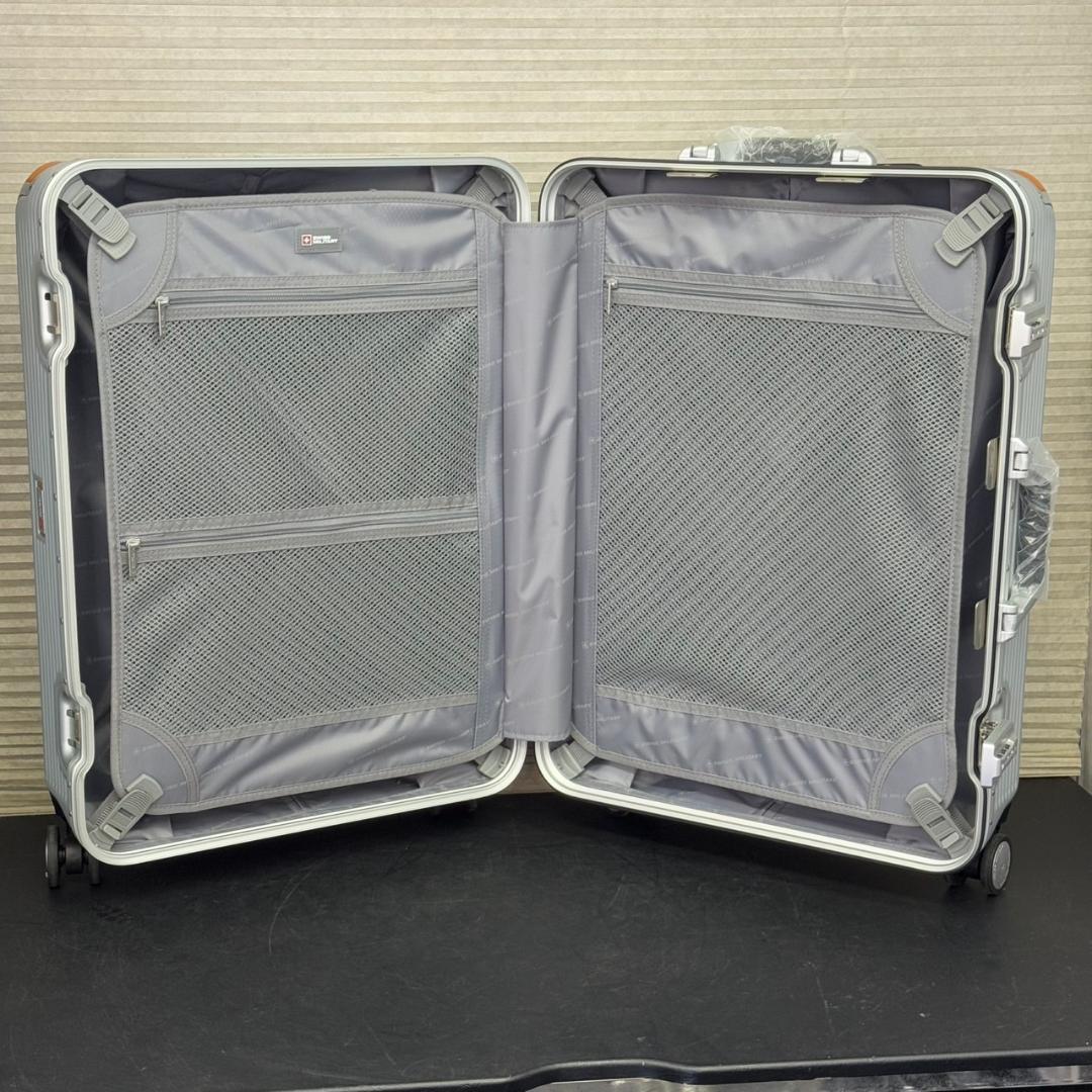 ☆未使用　スイスミリタリー プレミアム Cタイプ 64L SM-C624