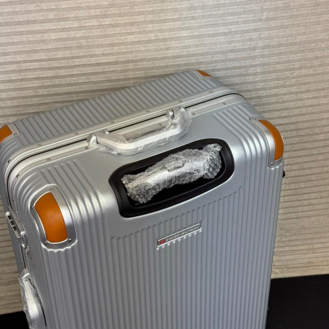 ☆未使用　スイスミリタリー プレミアム Cタイプ 64L SM-C624