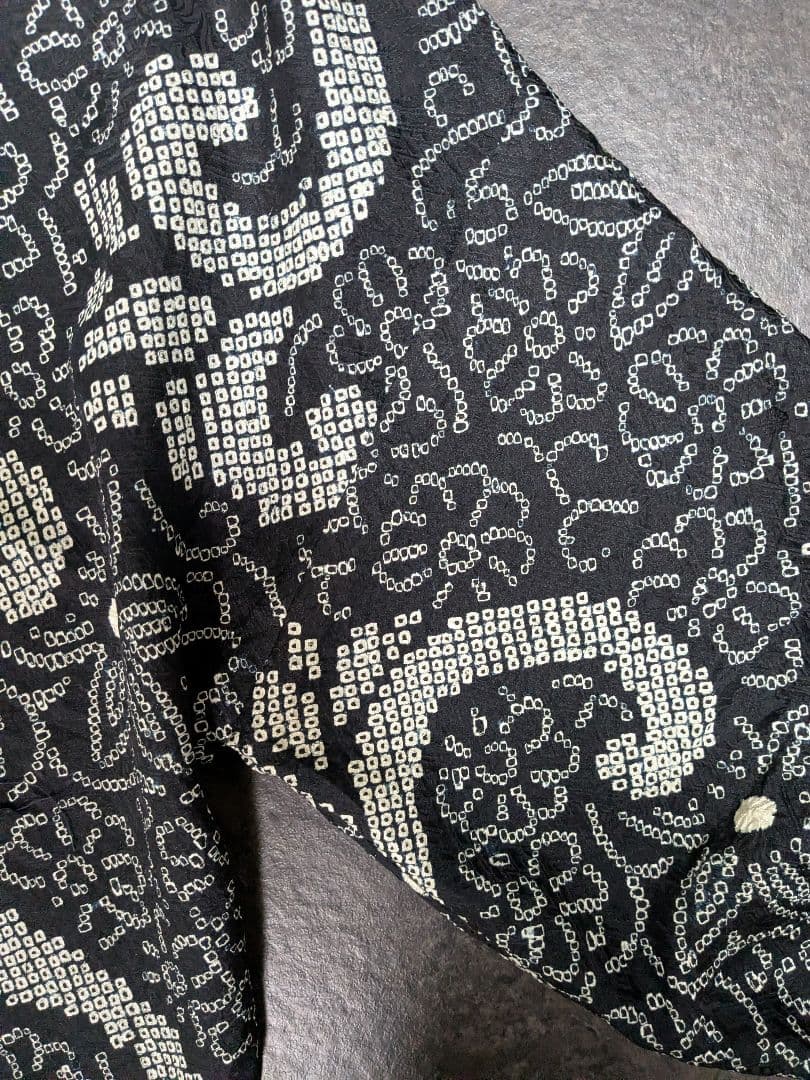 正絹　総絞り　黒地　着物リメイク　七分袖　ワンピース　プルオーバー