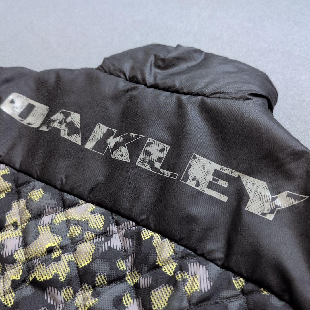 【極美品】オークリーゴルフ　2wayフルジップダウンジャケット　迷彩柄　M