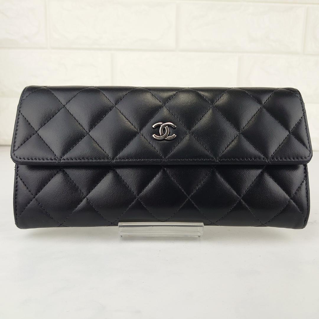 【美品】シャネル　マトラッセ　フラップ長財布　ラムスキン　1208