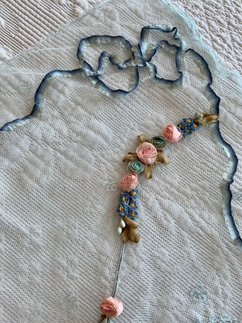 ま*ん様 フランスアンティークチュールレースヴェール※ロココローズモチーフリボン