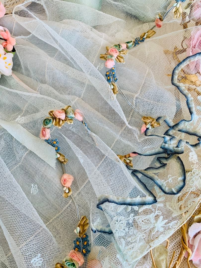 ま*ん様 フランスアンティークチュールレースヴェール※ロココローズモチーフリボン