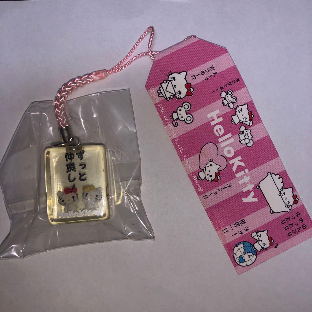 ゆ*り様 ハローキティ センチメント　根つきストラップ クリア キューブ ずっと