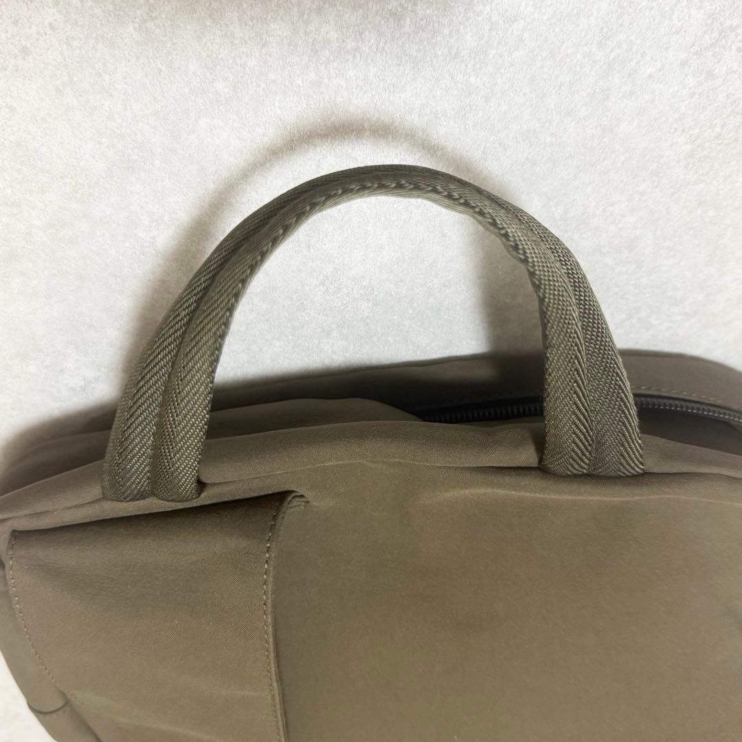 【プラダスポーツ】希少　ボディバッグ　y2k 00s archive カーキ