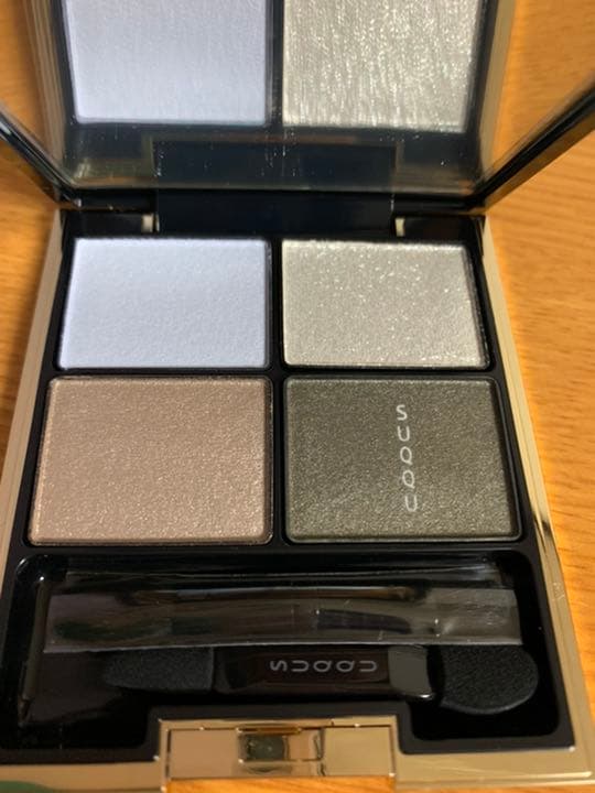 SUQQUスック デザイニングカラーアイズ09 (涼月) スック SUQQU