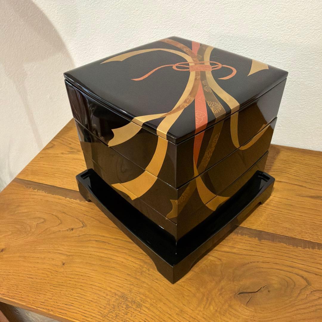 輪島塗 漆器 3段重箱 共箱・台座付き