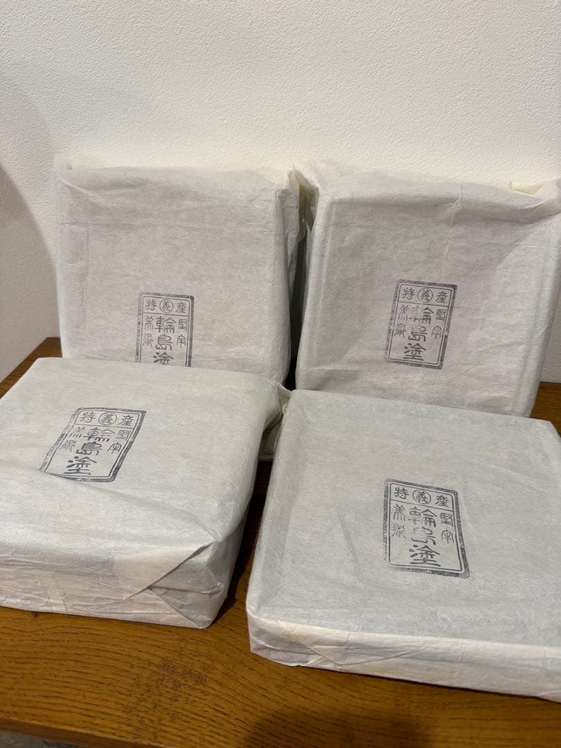 輪島塗 漆器 3段重箱 共箱・台座付き