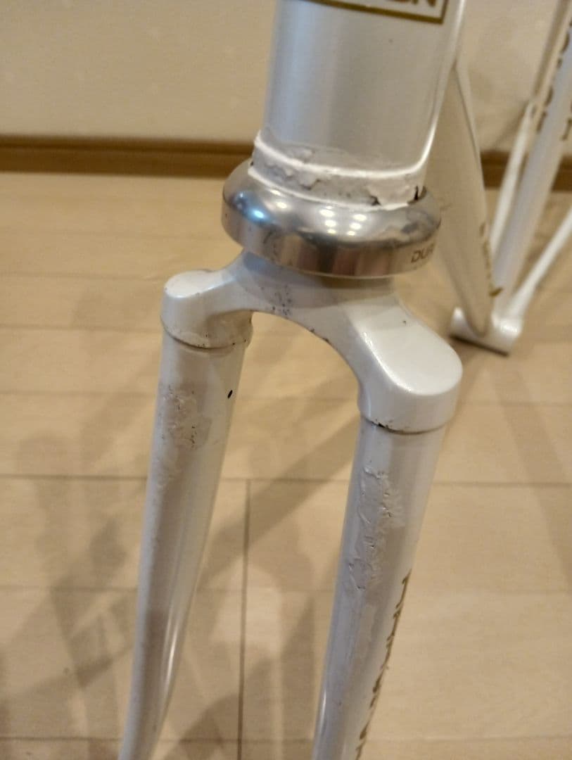 PELOTON ホワイト ピストフレーム