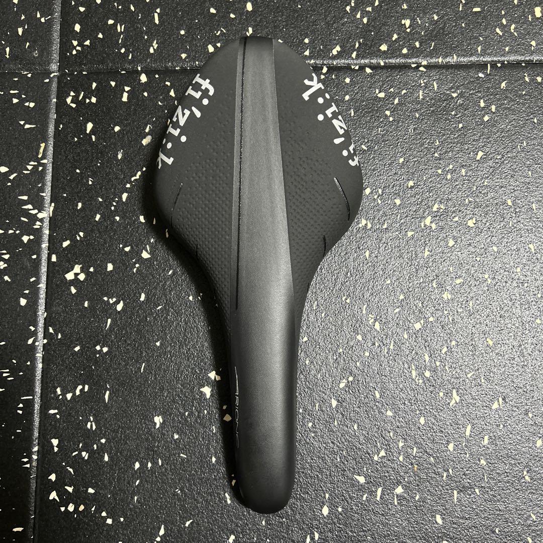 フィジーク　アリオネR3 ラージサイズ