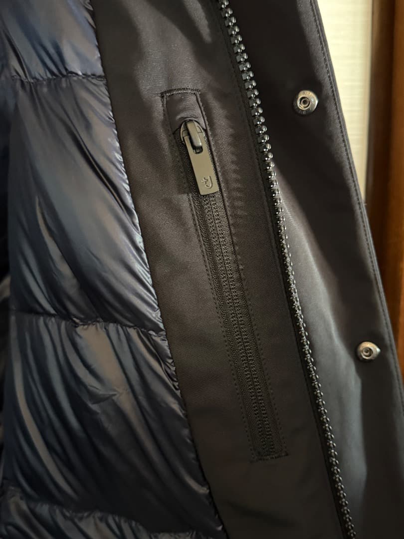 ユニクロ　+J Lサイズ ダウンジャケット 2025モデル　ブラック