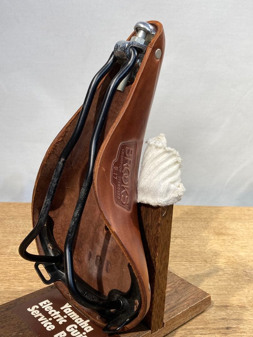 ブルックス B17 チャンピオン スタンダードBROOKS レザーサドルブラウン