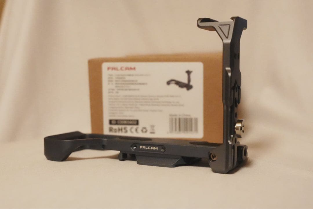 【保証2029年2月16日まで】ソニー　α7CⅡ ボディ　ブラック　リグ付