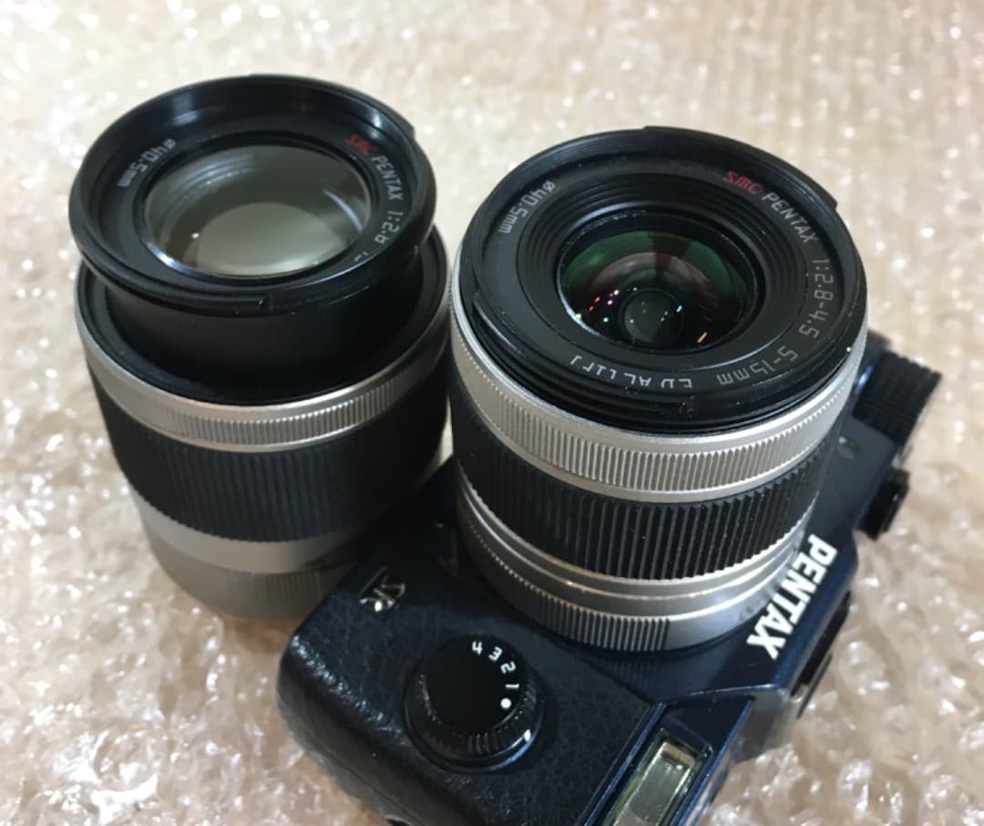 ○［動作確認済み］PENTAX Q10 ミラーレスカメラ 本体 レンズ付き