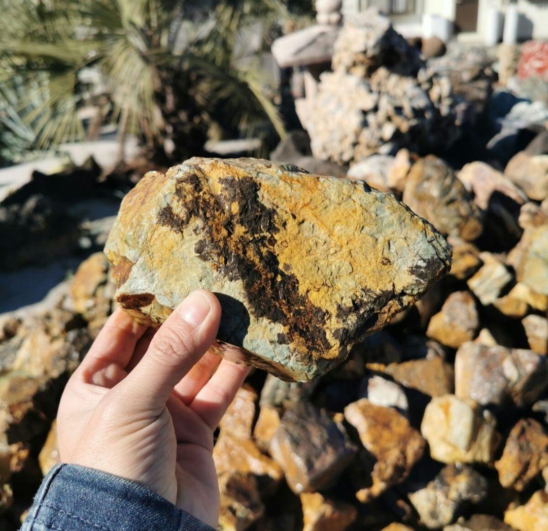 岐阜石　1.000キロ　庭石　鑑賞石　石 庭　坪庭　ガーデニング