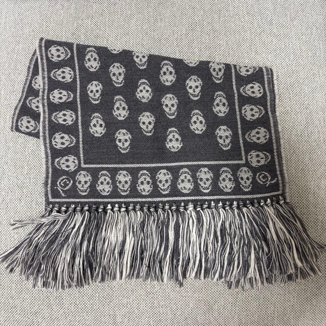 アレキサンダーマックイーン マフラー スカル グレー alexander