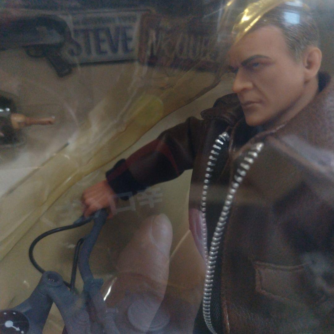 3月17日まで出品スティーブ・マックイーン 1:6 フィギュア バイク付き