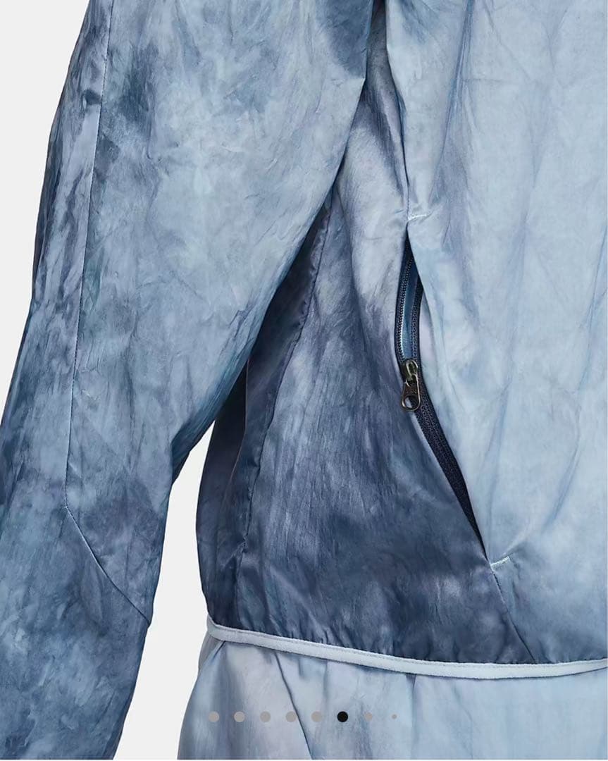 NIKE 【ウィンドブレーカー】