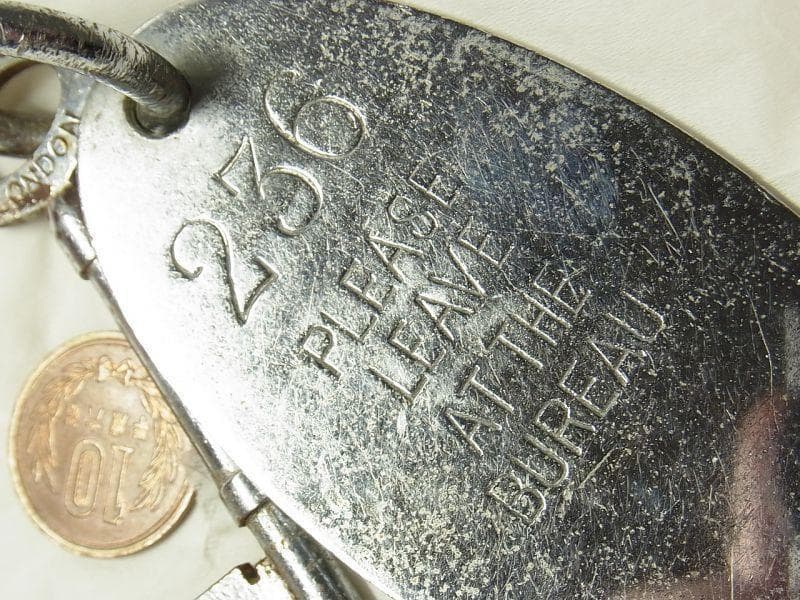 イギリス ロンドン ヴィンテージ 2D STAMPホテル ルームキー タグ付き