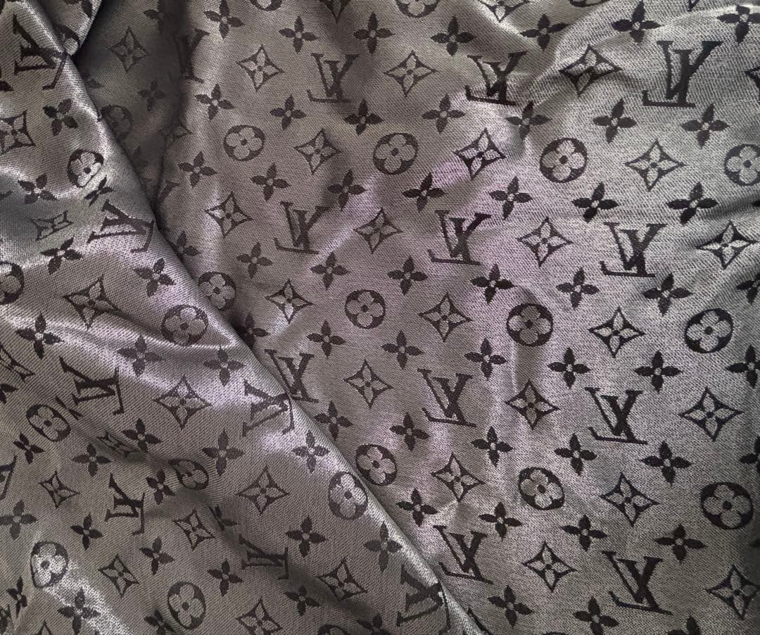 未使用 ルイヴィトンモノグラムショール　フリンジ ストール マフラー ブラック