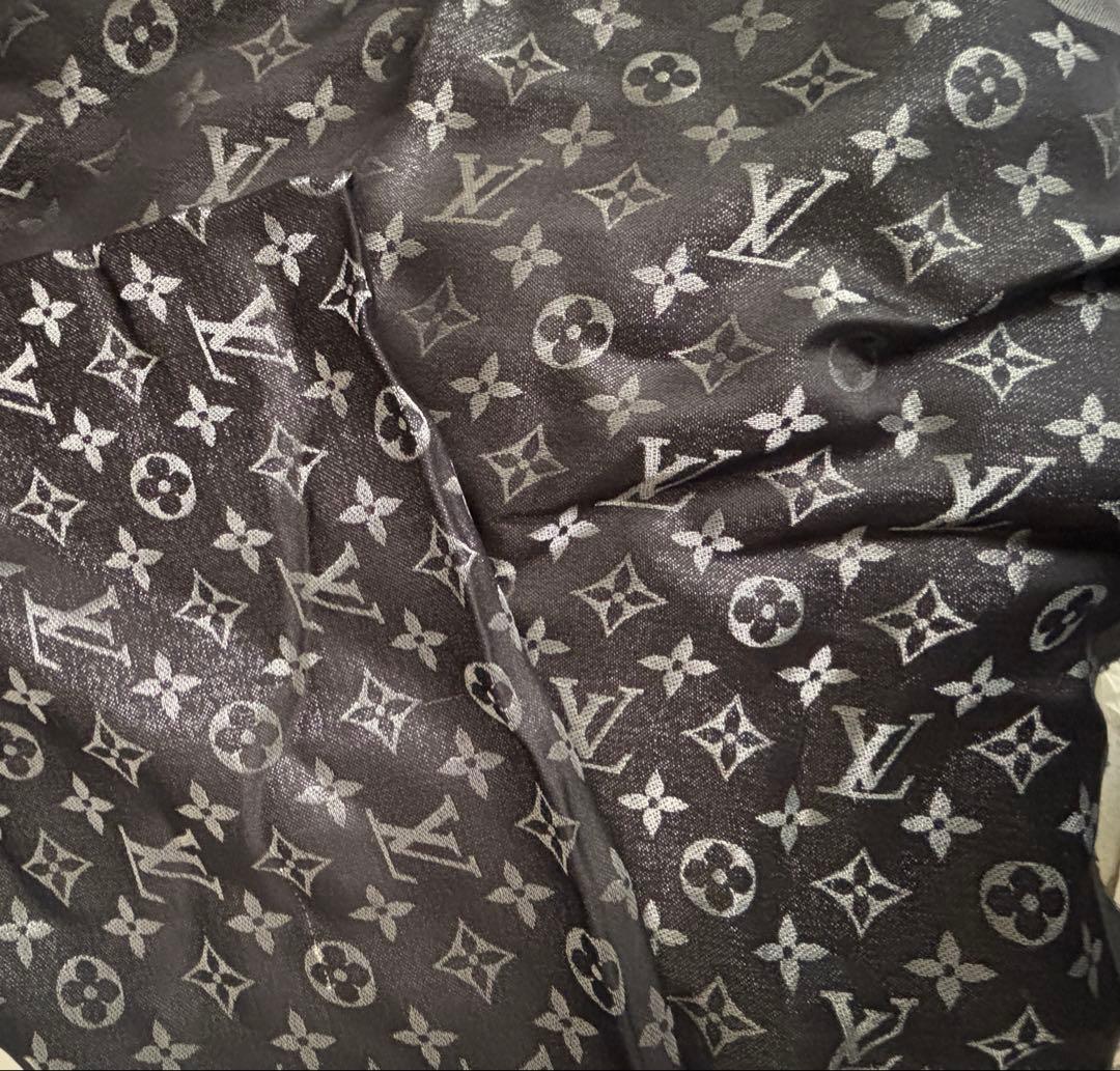 未使用 ルイヴィトンモノグラムショール　フリンジ ストール マフラー ブラック