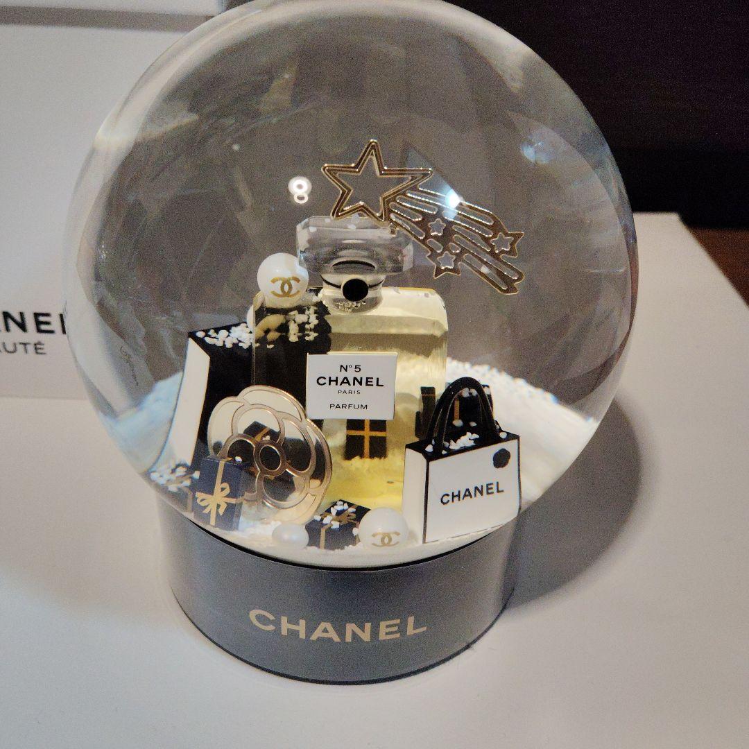 CHANEL ビューティー スノードーム 2025