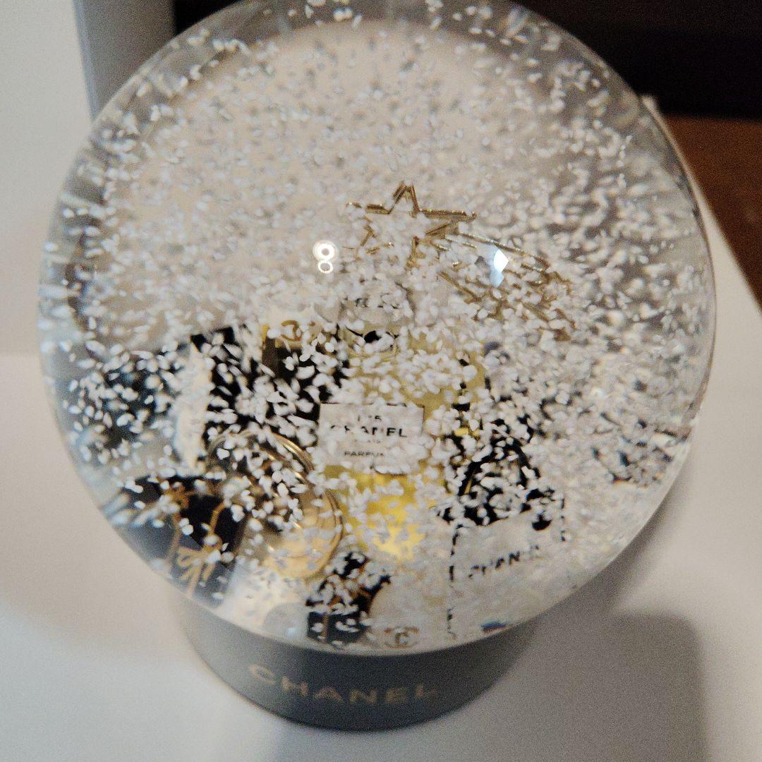 CHANEL ビューティー スノードーム 2025