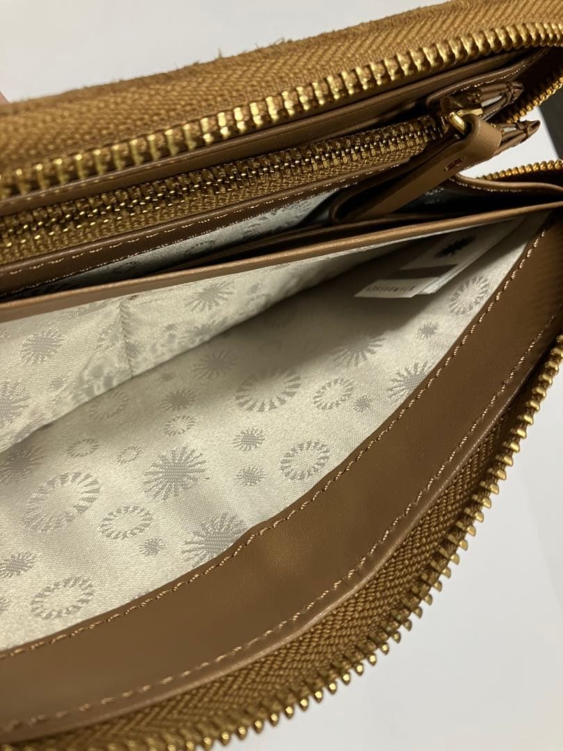 【☆UGG】スウェード財布