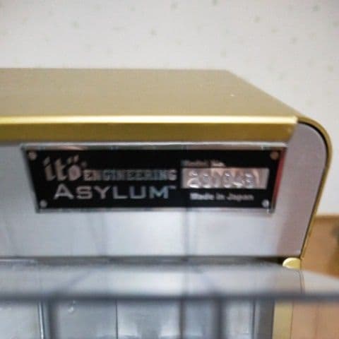 激レア メガバス 20周年記念 限定ルアー付 アサイラム - メルカリ