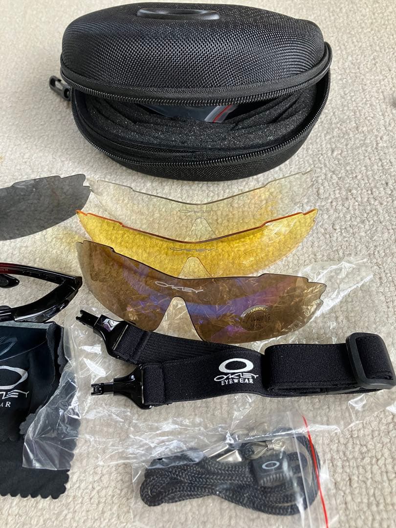 最終値下げ　Oakley サングラス 付属品あり