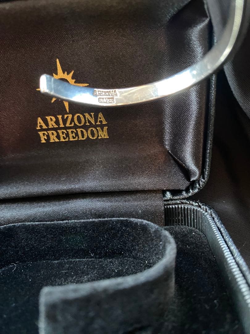 ARIZONA FREEDOM シルバーバングル - メルカリ