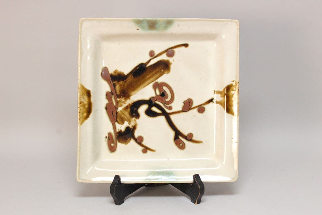 No4437 益子民窯 佐久間藤太郎 造 乳白釉梅花絵飾皿 共箱 角皿 送料