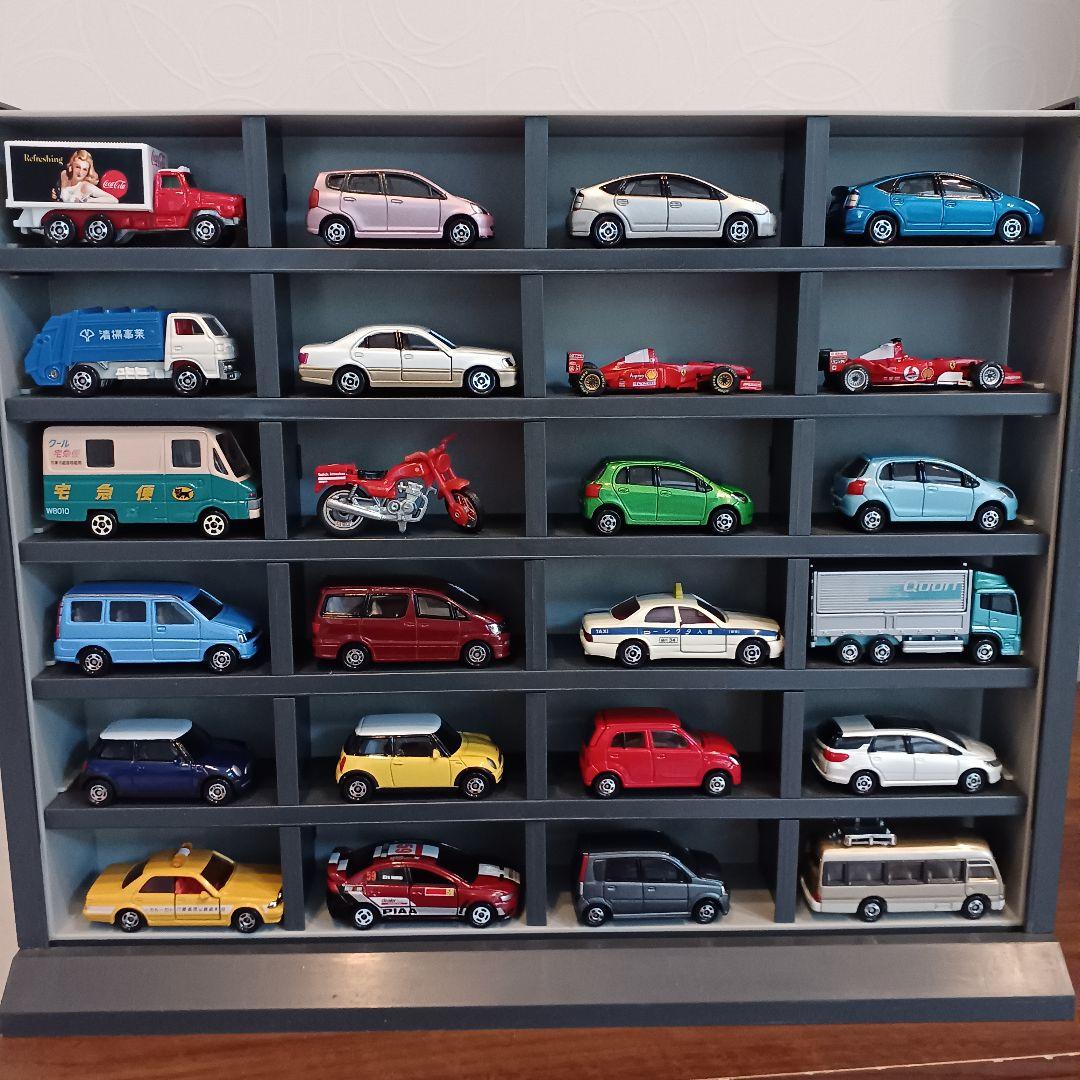 トミカ付き‼️】トミカ コレクションケース24 - メルカリ