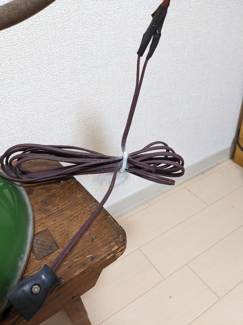 昭和レトロ　外とうライト　ホーロー傘グリーン色