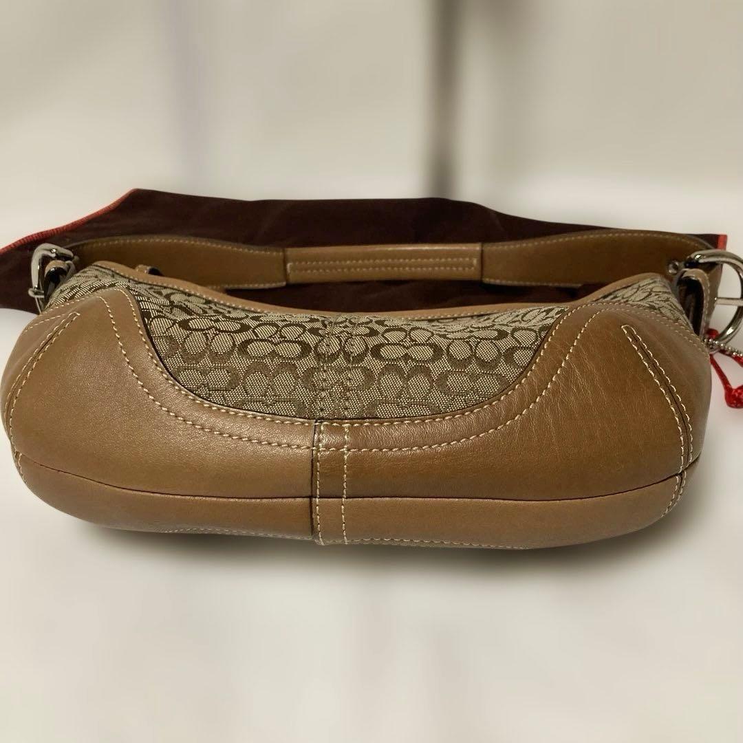美品】COACHミニシグネチャーホーボーワンショルダーバッグSOHO☆6351