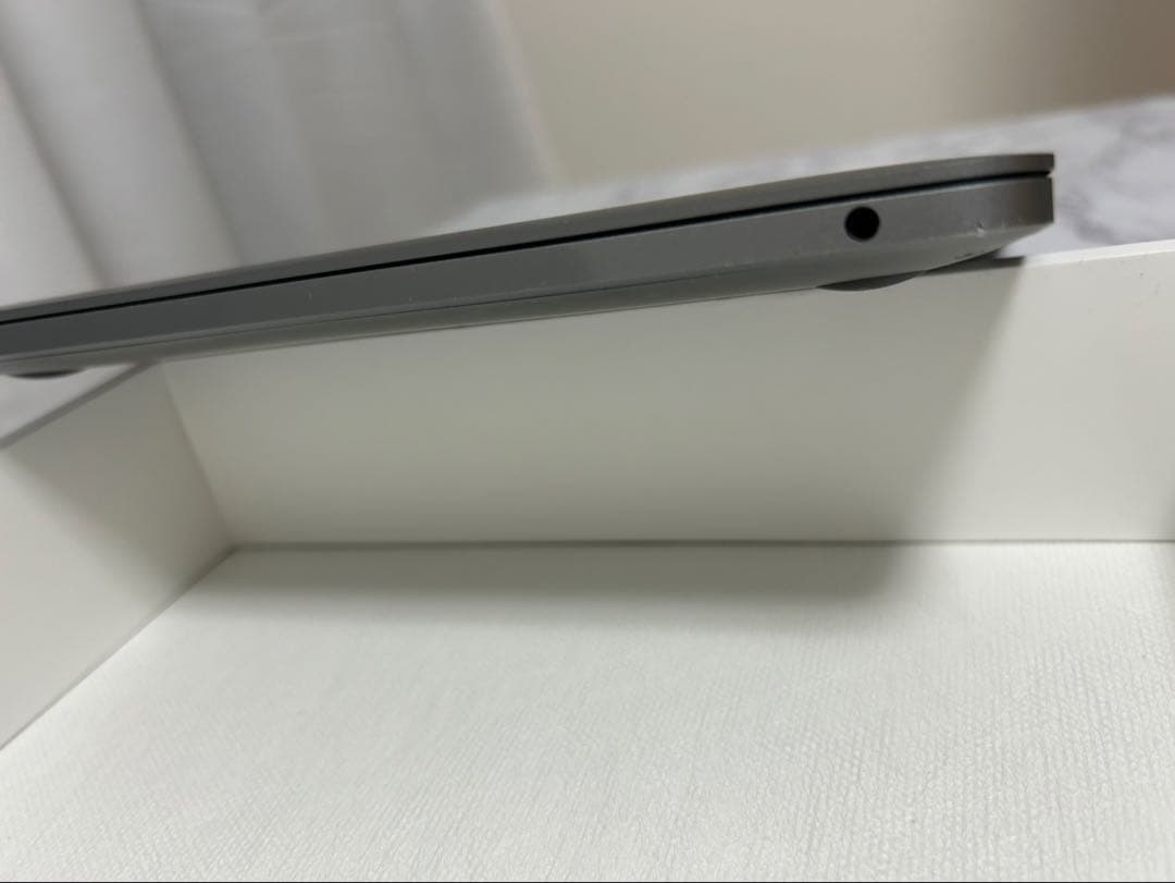 MacBook Pro 13. 2021年購入
