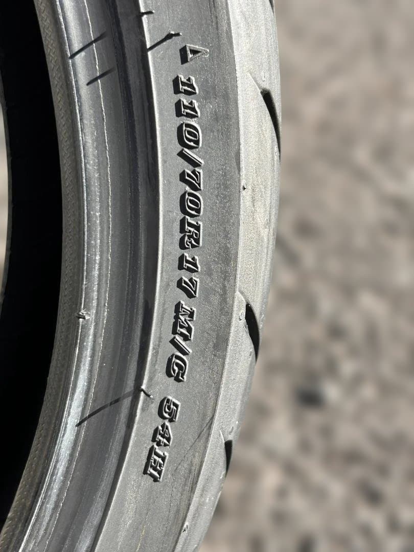 DUNLOP SPORTMAX GPR300 新車はずし
