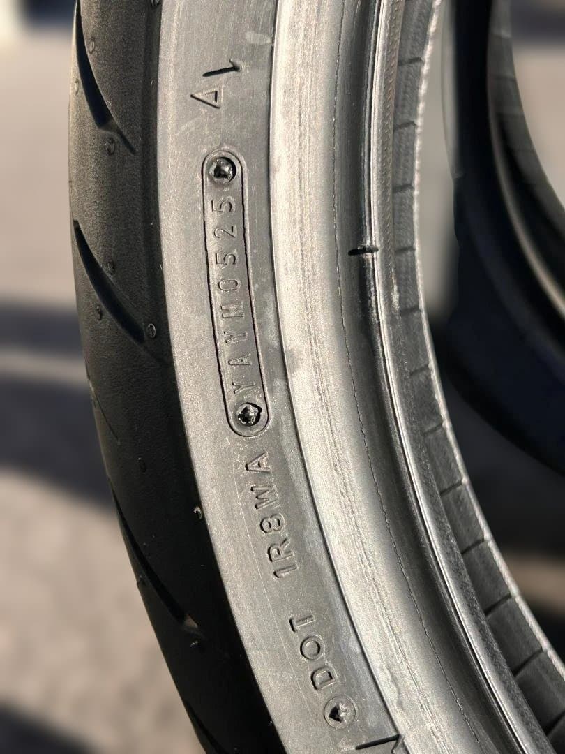 DUNLOP SPORTMAX GPR300 新車はずし