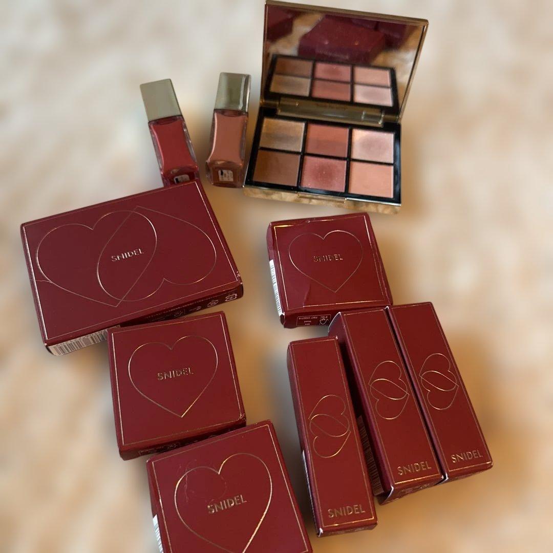 SNIDEL アイシャドウパレットとリップセット