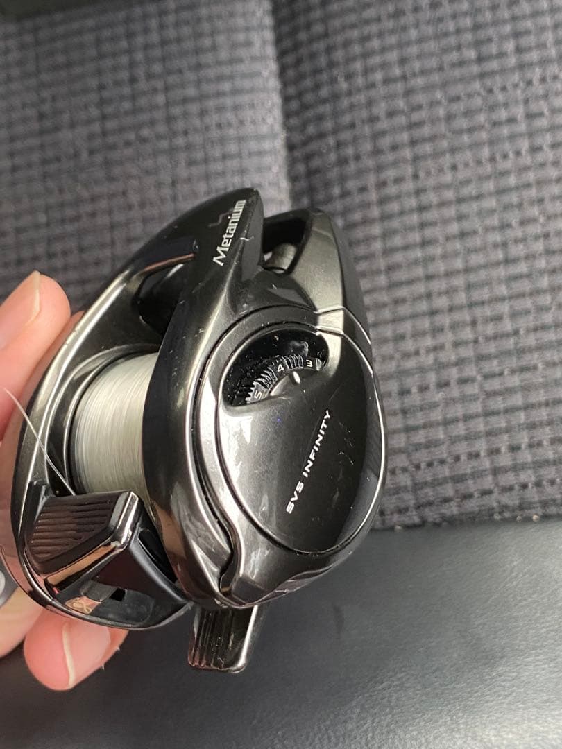 シマノ20メタニウム　左巻き　シャロースプール