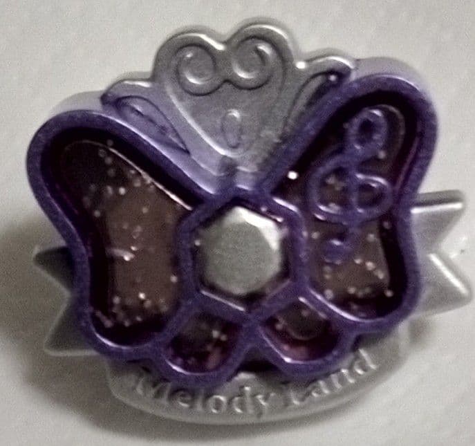 ゆ*び様 たまごっちピース たまデコピアス ベイビーチェンジとメロディ