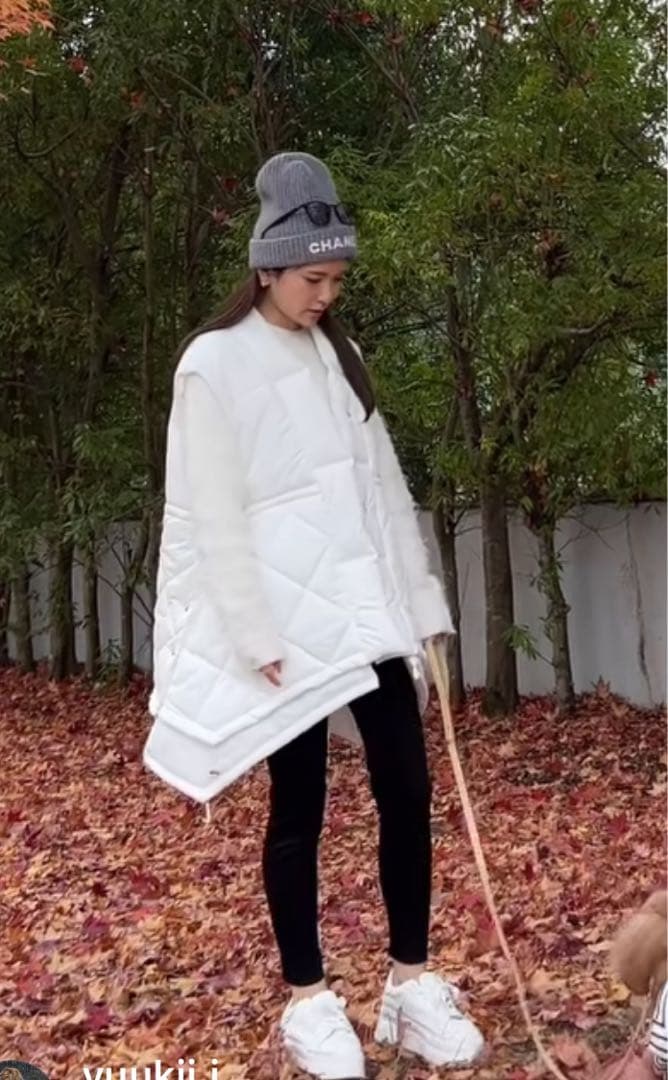 ドルチェ キルティングベスト フード付き ブラック - メルカリ