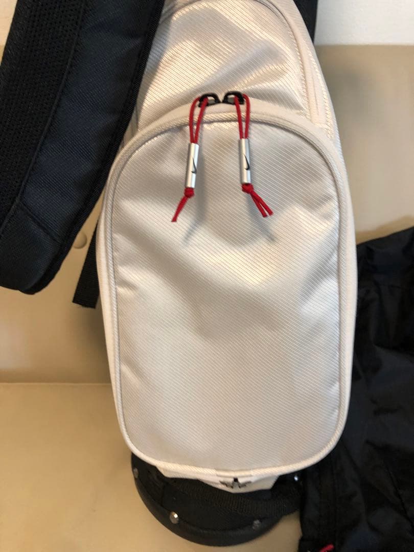 【送料込み】美品　ゴルフバッグ NIKE キャディーバッグ ツーショルダー