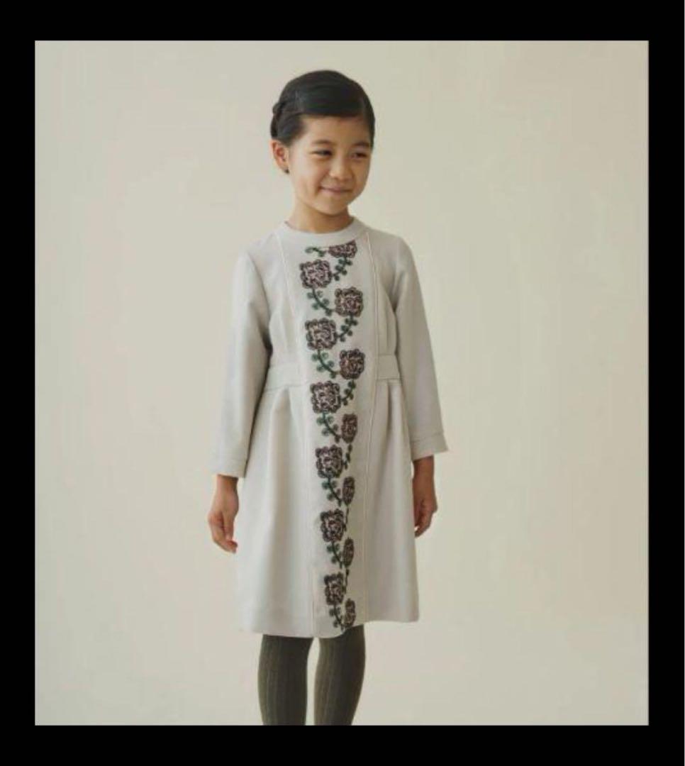刺繍入りクリーム色ドレス　入学式
